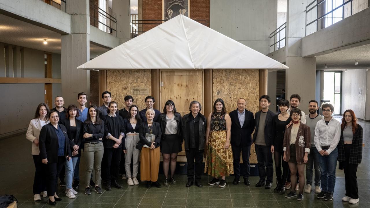 Geçici barınma üzerine çalışmalar yapıyorlar