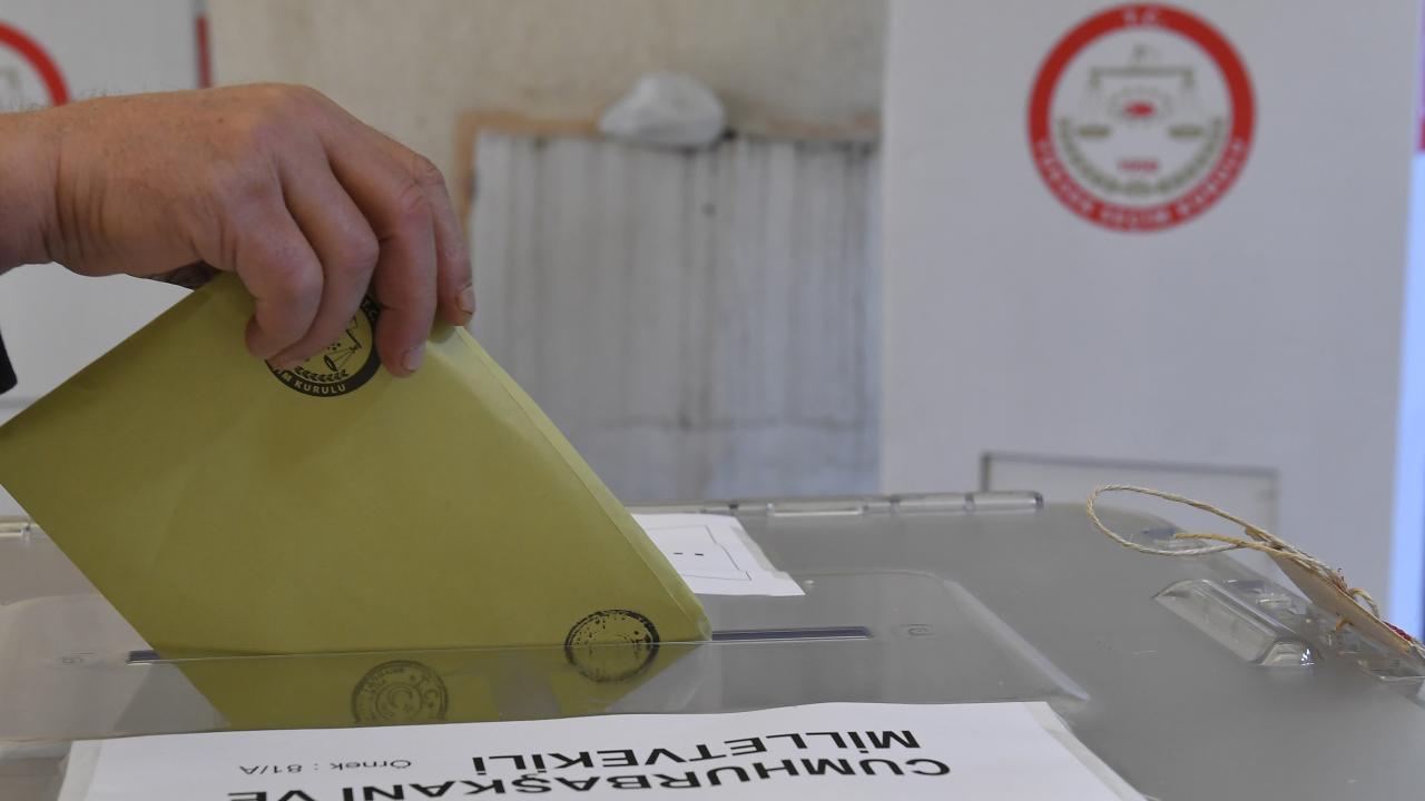 Tek zarfa atılacak iki pusuladan biri geçersiz sayılırsa diğeri de geçersiz sayılacak mı?