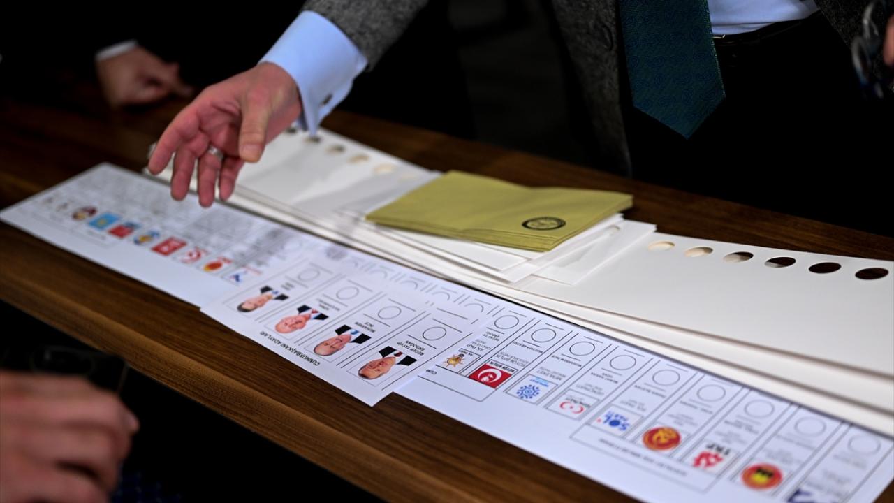 6- Oy kullandıktan sonra imza atmayı unutmayın: