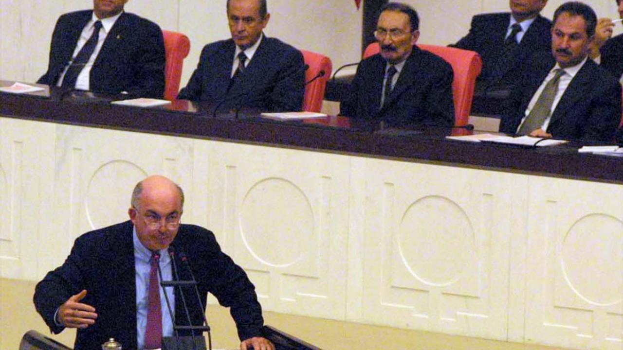 Kemal Derviş kimdir?