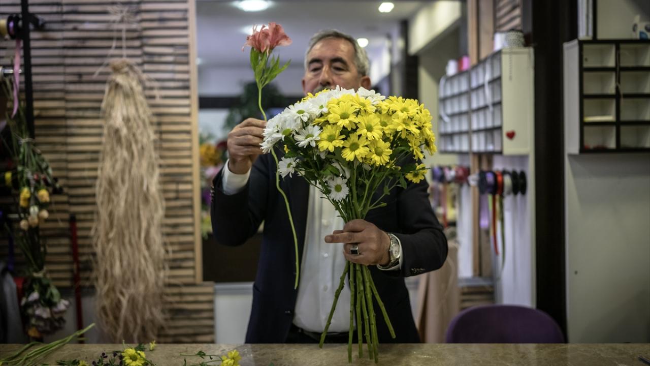 Çiçekçi esnafı fırsatçı değil"