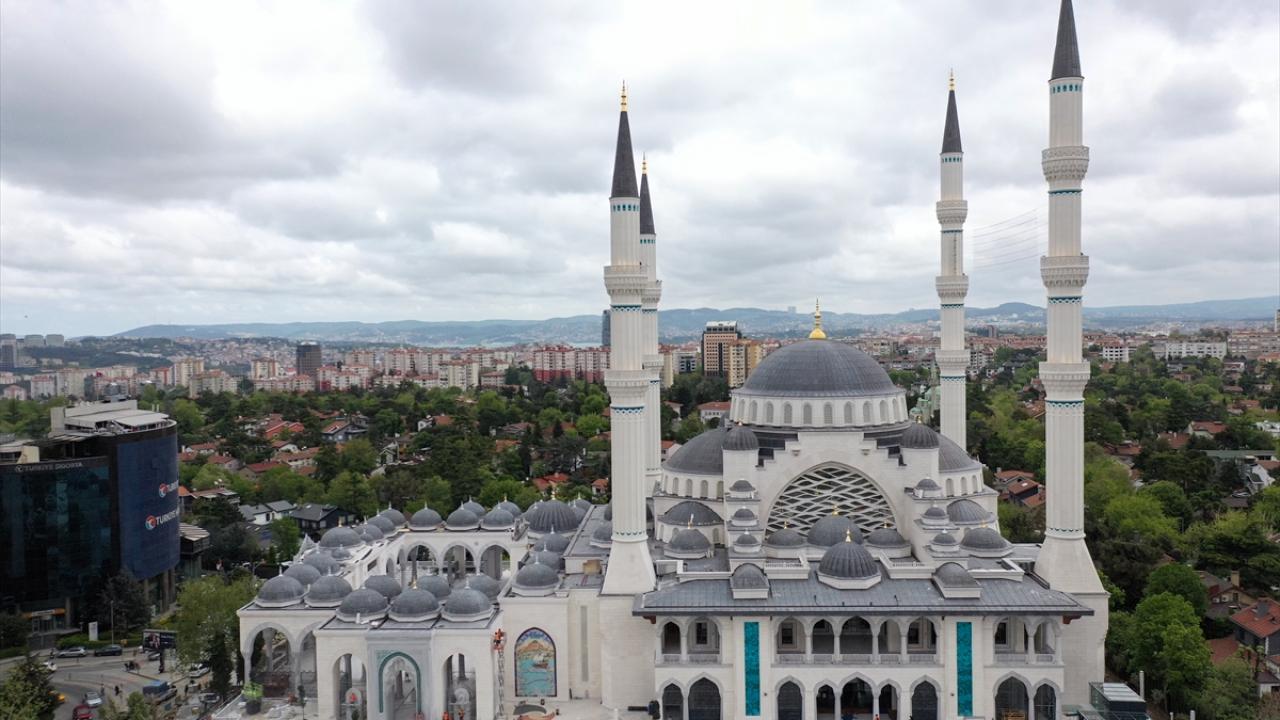 Ana kuşak yazında, Rahman Suresi