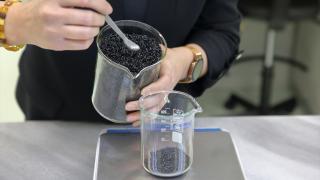 Hitit Üniversitesinde plastiğe alternatif kanserojen olmayan madde geliştirildi