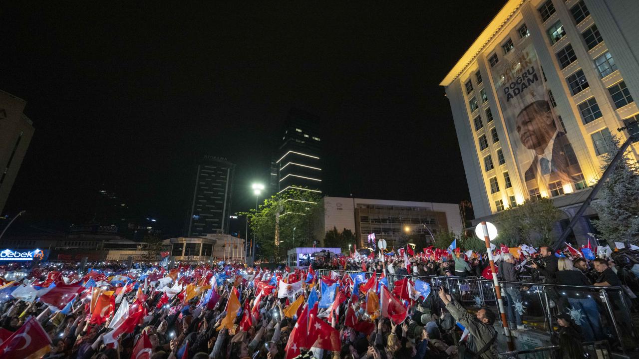 AVRUPA BASINI İKİNCİ TURDA ERDOĞAN`I ADRES GÖSTERDİ