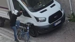 Acemi hırsız suçüstü yakalanınca afalladı