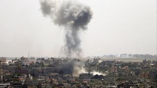 İsrail Gazze'ye saldırıyor