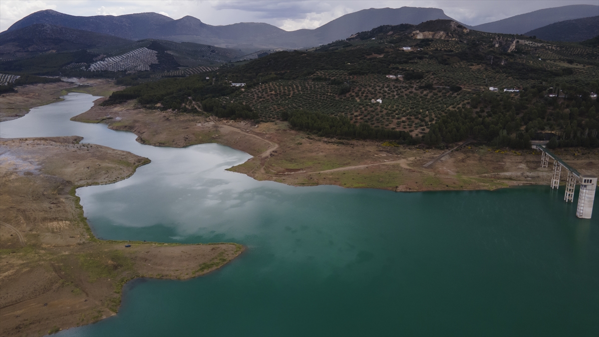 Kuraklık sorunu El Hamra Sarayı`nı da etkiledi