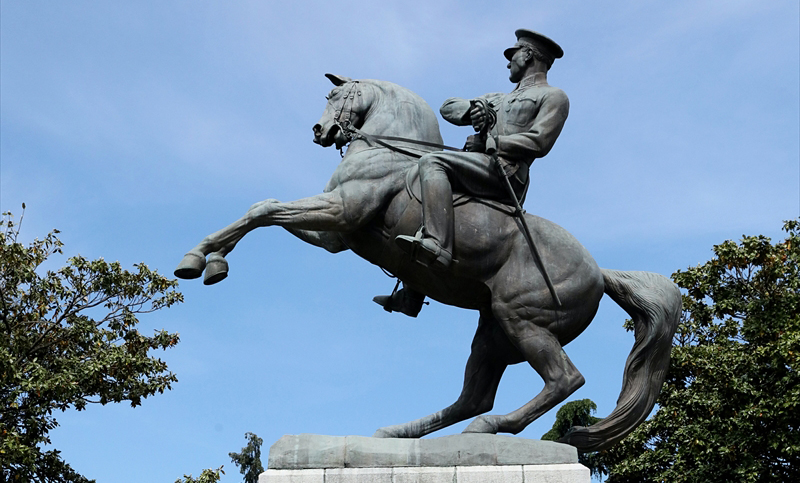 "Bu mücadeleyi başlatanlar da o günün genç insanlarıdır"