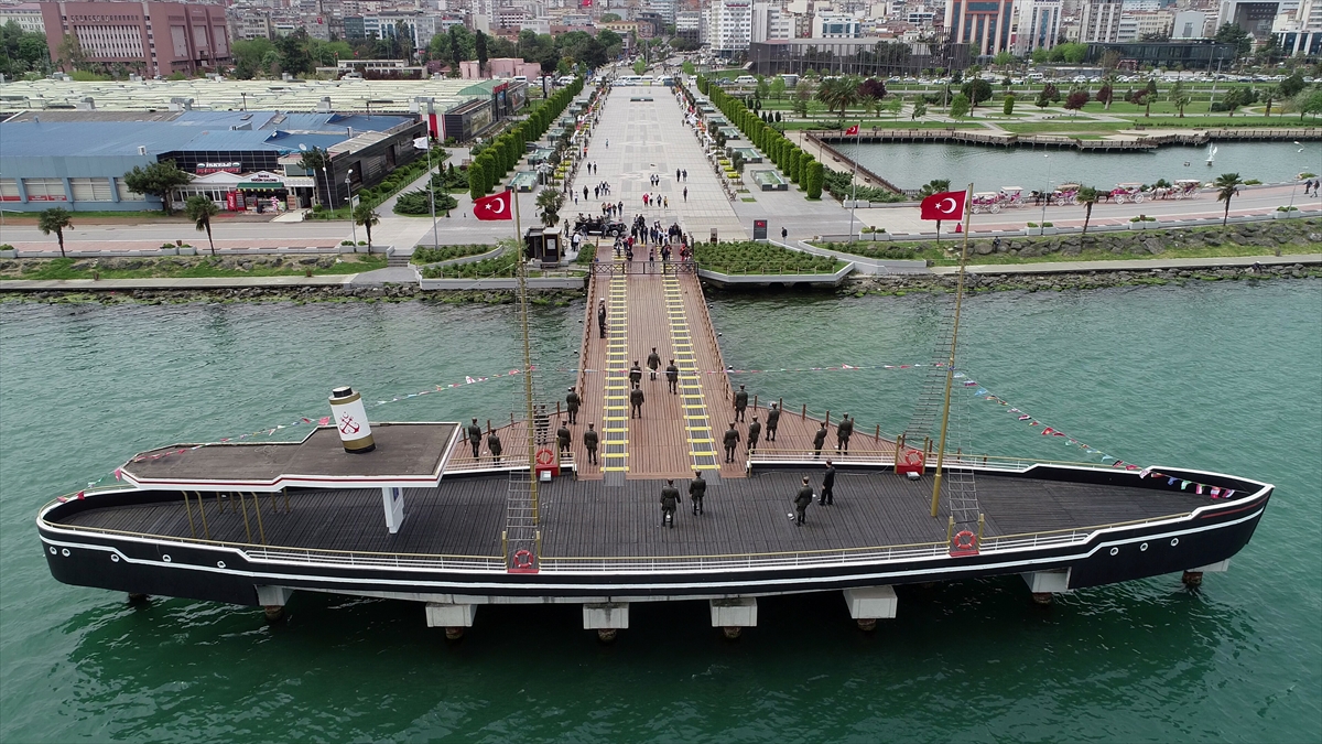"Bugün de halen bir kurtuluş mücadelesinin devam ettiğini de söylemek mümkün"