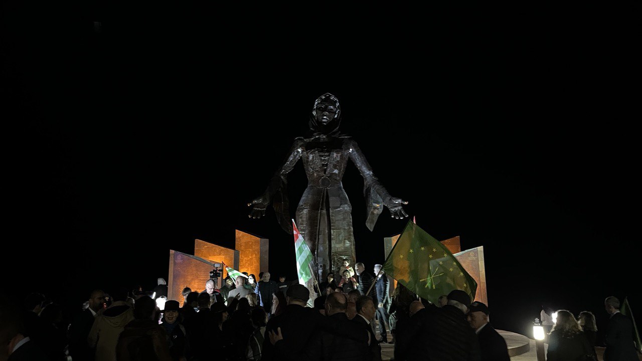 Her yıl çeşitli anma törenleri yapılıyor