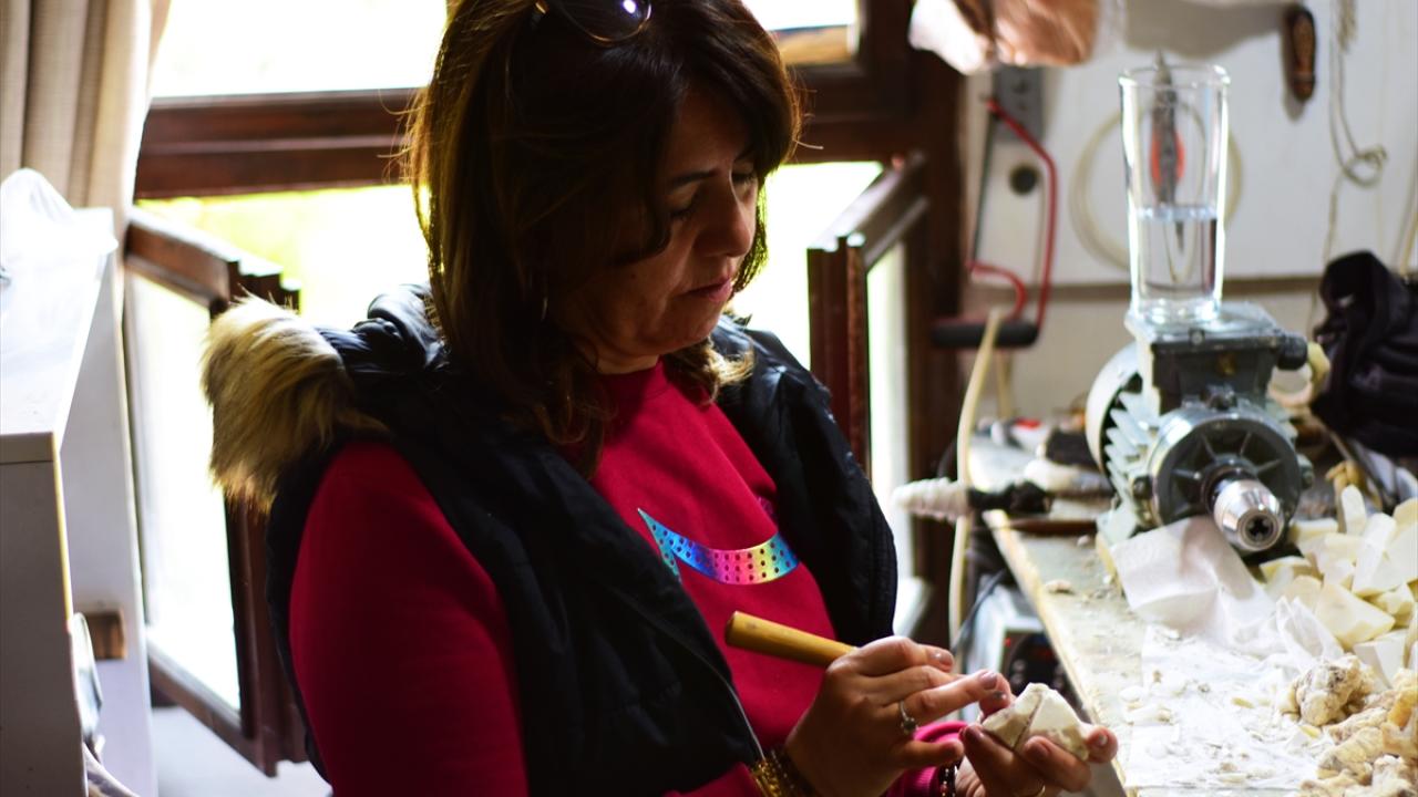 "Biz kadınlar da bu işin içinde varız"