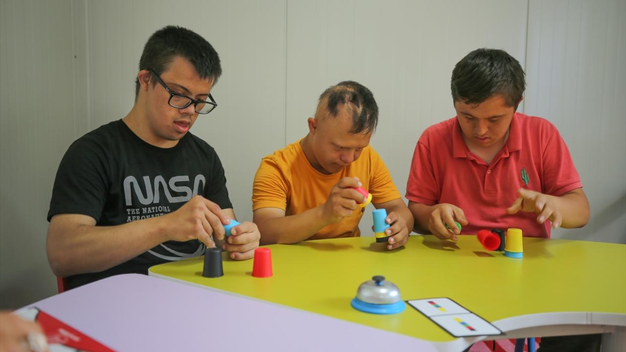 "Herkeste birbirini anlayan kişiler"