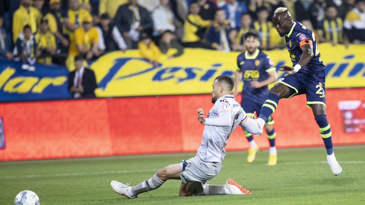 Türkiye Kupası'nda son finalist Başakşehir