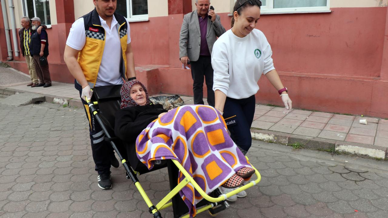 "Ambulans olmasaydı oy kullanmaya gelemezdim"