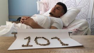 20 yaşındaki hastanın tek böbreğinden 101 taş çıkarıldı