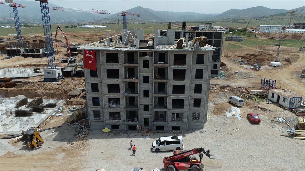 "Örnek dairemizi hazırlıyoruz"