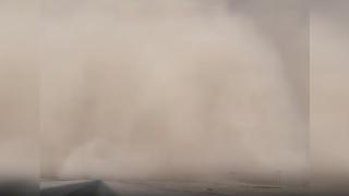 Suudi Arabistan'da kum fırtınası hayatı durma noktasına getirdi