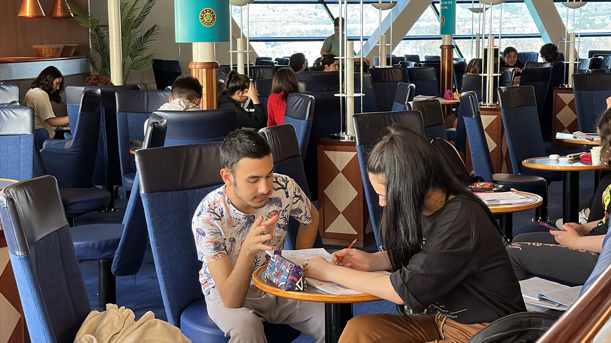 "Birçok öğrencimiz eksik olduğu konuları tamamlamış oldu"