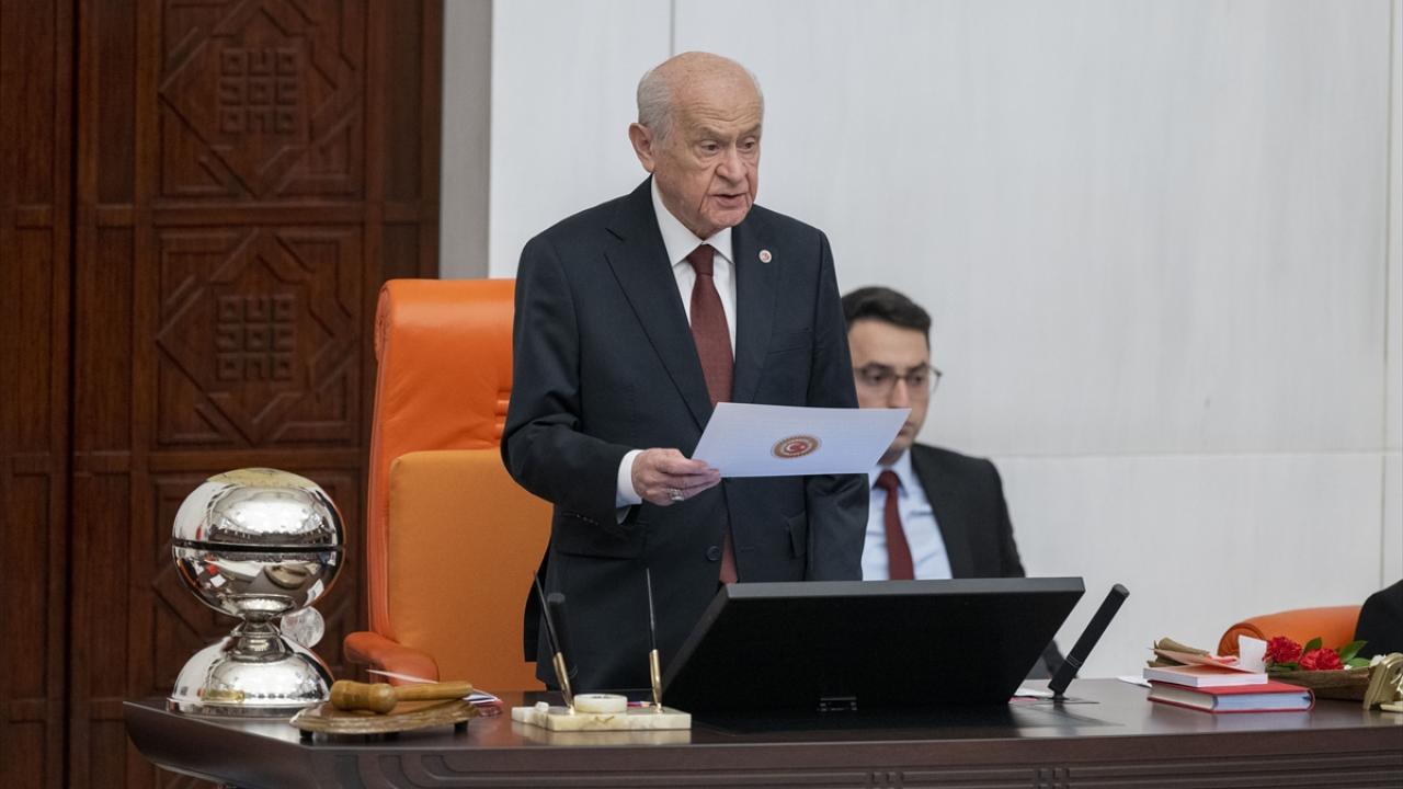 İlk yemin Devlet Bahçeli`den