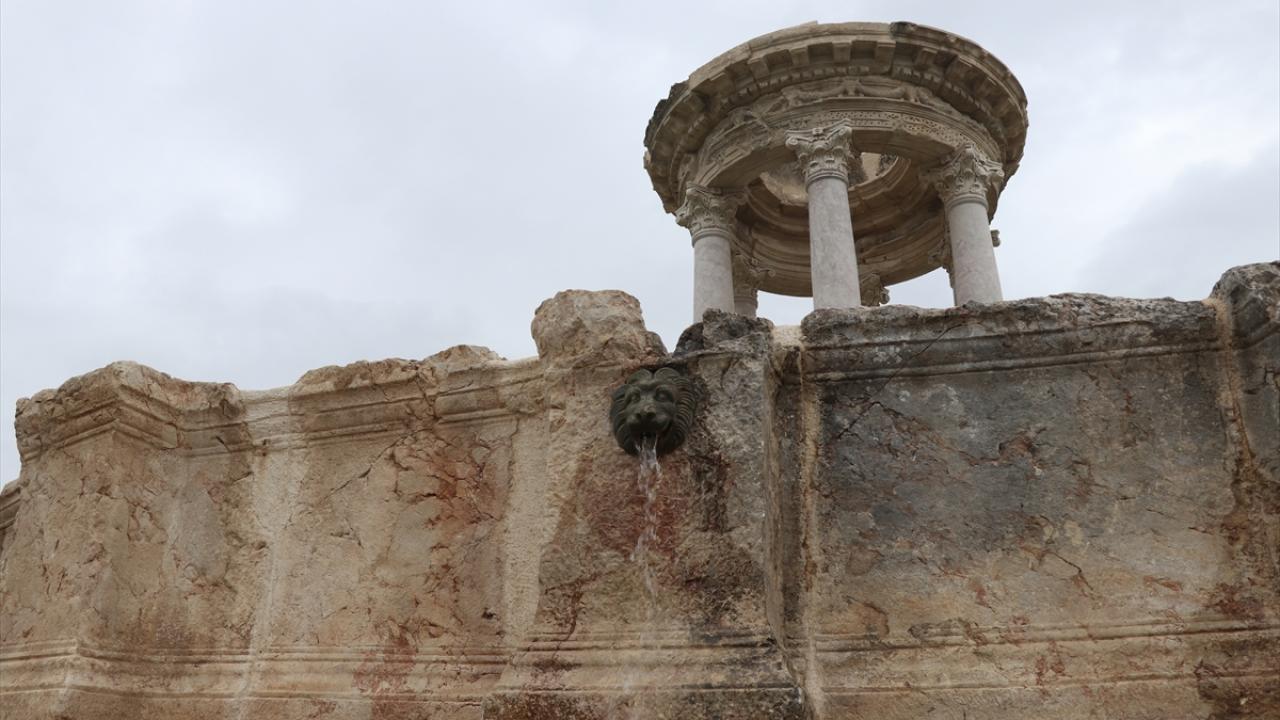 Aslan heykellerinin ağzından antik dönemde kullanılan kaynağın suyu akıyor