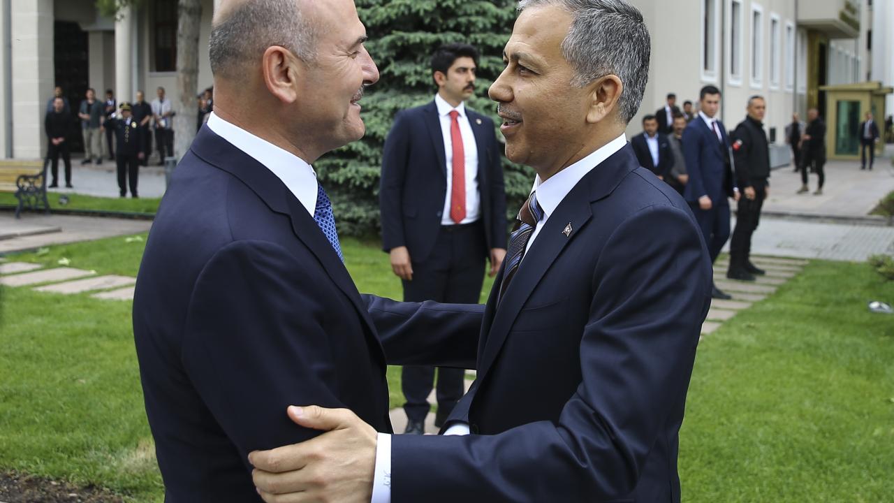 İçişleri Bakanı Ali Yerlikaya, görevi Süleyman Soylu`dan devraldı