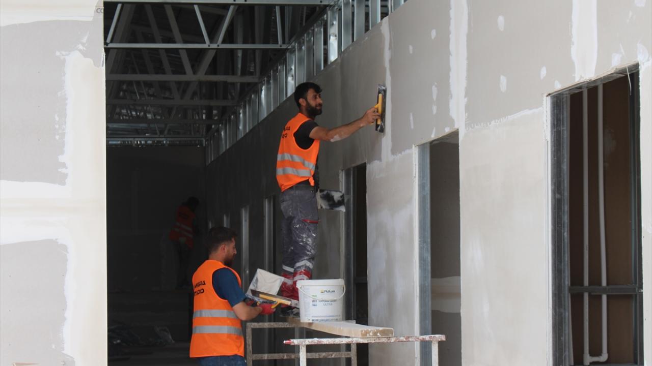 İl dışına hasta sevkleri azaldı