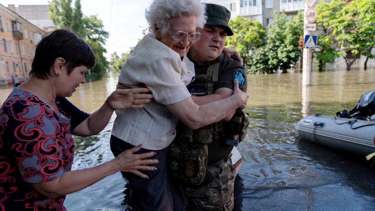 1852 evi su bastı, 1457 kişi tahliye edildi
