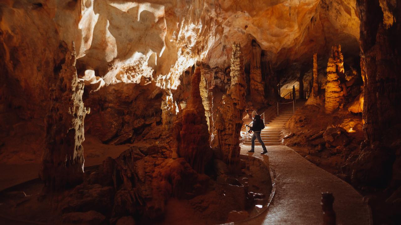 Damlataş Mağarası