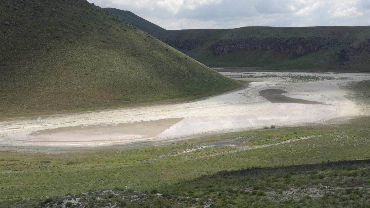 "Metrekareye yıllık 300 kilo yağış düşüyor, 250 kilo ise çölleşme sınırıdır"