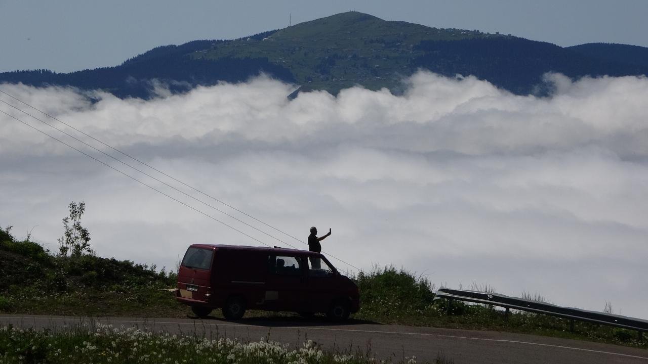 Trabzon'un yaylalarından eşsiz bulut denizi manzaraları