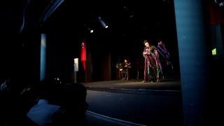 Tiyatro perdesi Ali bebek’e umut olmak için açıldı