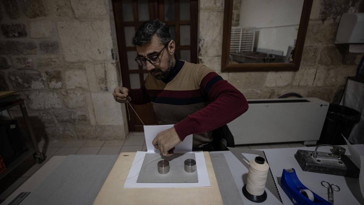 El yazmaları doğru yöntemlerle korunmasıyla araştırmacıların yararına sunulabilir