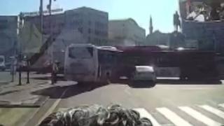 Başkentte iki otobüs çarpıştı: 6 yaralı