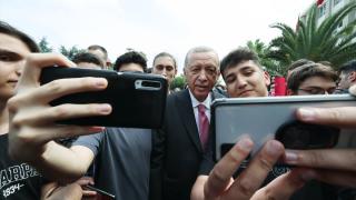 Erdoğan: İhtiyaç duyulan alanlarda öğretmen atamalarını sürdüreceğiz