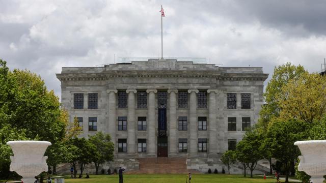 Harvard ceset parçalarının satılması davasında milyonlarca dolar ödemeyi kabul etti haber görseli