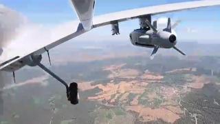 Mini akıllı seyir füzesi KEMANKEŞ, ilk kez TB2'den ateşlendi