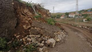 Kırıkkale'de sağanak nedeniyle dereler taştı