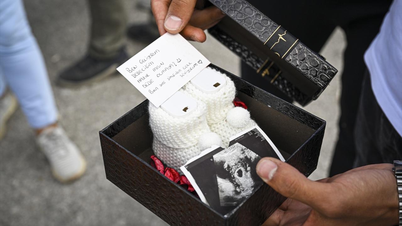 Matbaa süreci bitince dede olacağını öğrendi