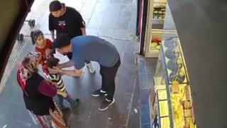 Nefes borusuna şeker kaçan 5 yaşındaki çocuğu Heimlich manevrası kurtardı