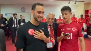 Cumhurbaşkanı Erdoğan'dan A Milli Futbol Takımı'na tebrik telefonu