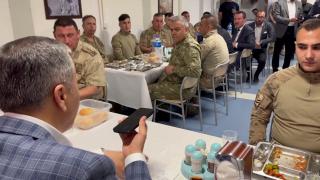 Cumhurbaşkanı Erdoğan Cudi Dağı Üs Bölgesi'ndeki Mehmetçik ile görüştü