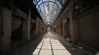 Tarihi Uzun Çarşı eski günlerine dönmenin mücadelesini veriyor