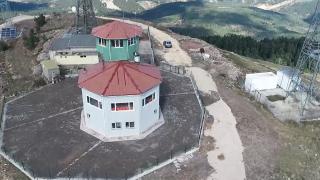 2 bin rakımda yangın nöbeti tutuyorlar