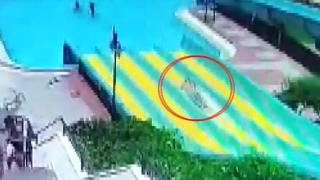 Kaydıraktan yüzüstü kayarken başını havuz zeminine vuran kişi hayatını kaybetti
