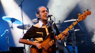 Neşesi ve enerjisiyle hatırlanan sanatçı: Özkan Uğur