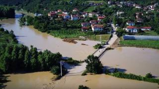 Düzce'de İçmeler Köyü'nde selin hasarı havadan görüntülendi
