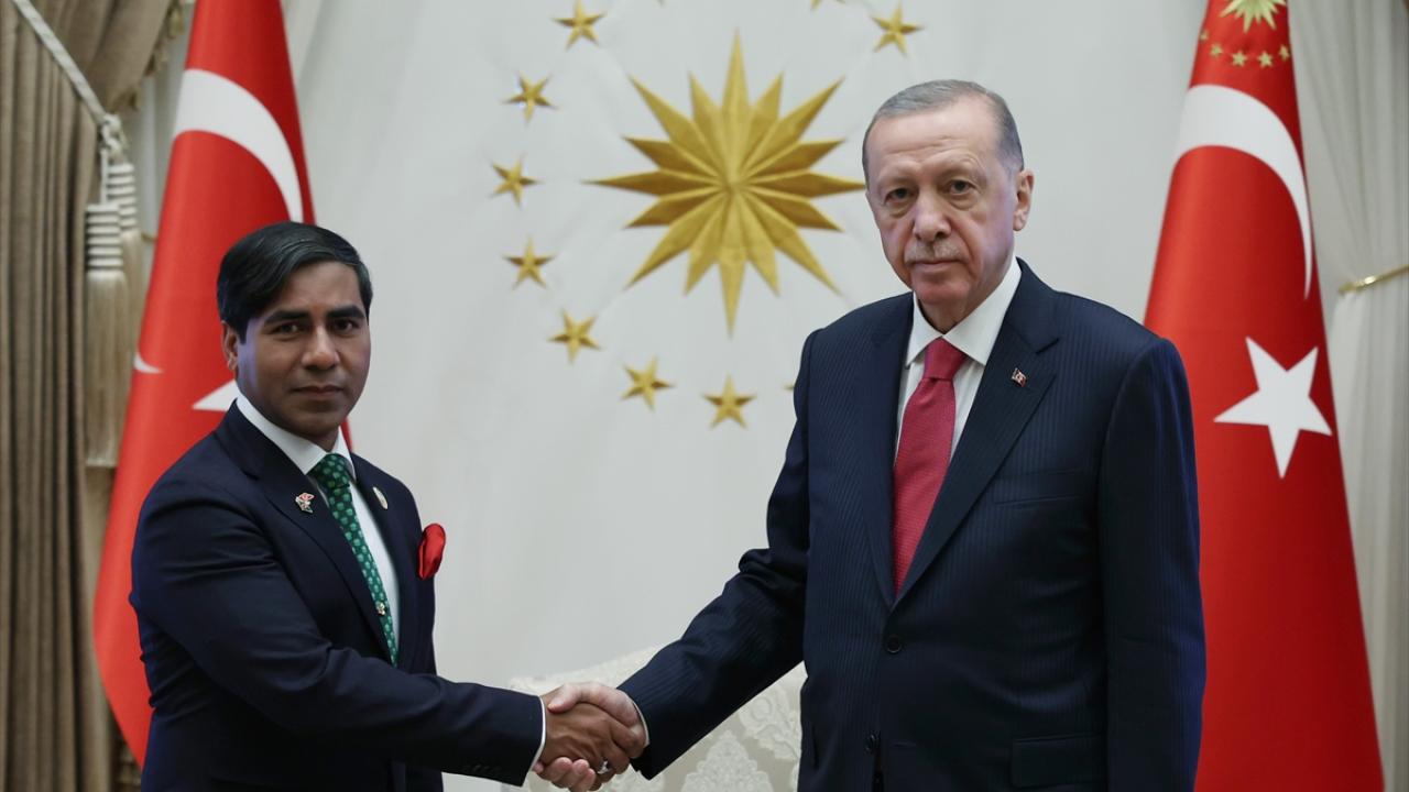 Bangladeş`in Ankara Büyükelçisi`nden güven mektubu sundu