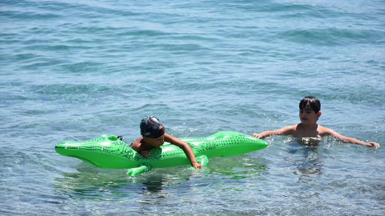 Kent sakinleri ve tatilciler serin yer arıyor