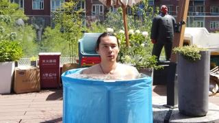 Çin'de sıcaktan bunalanların serinleme yöntemi: Buz banyosu