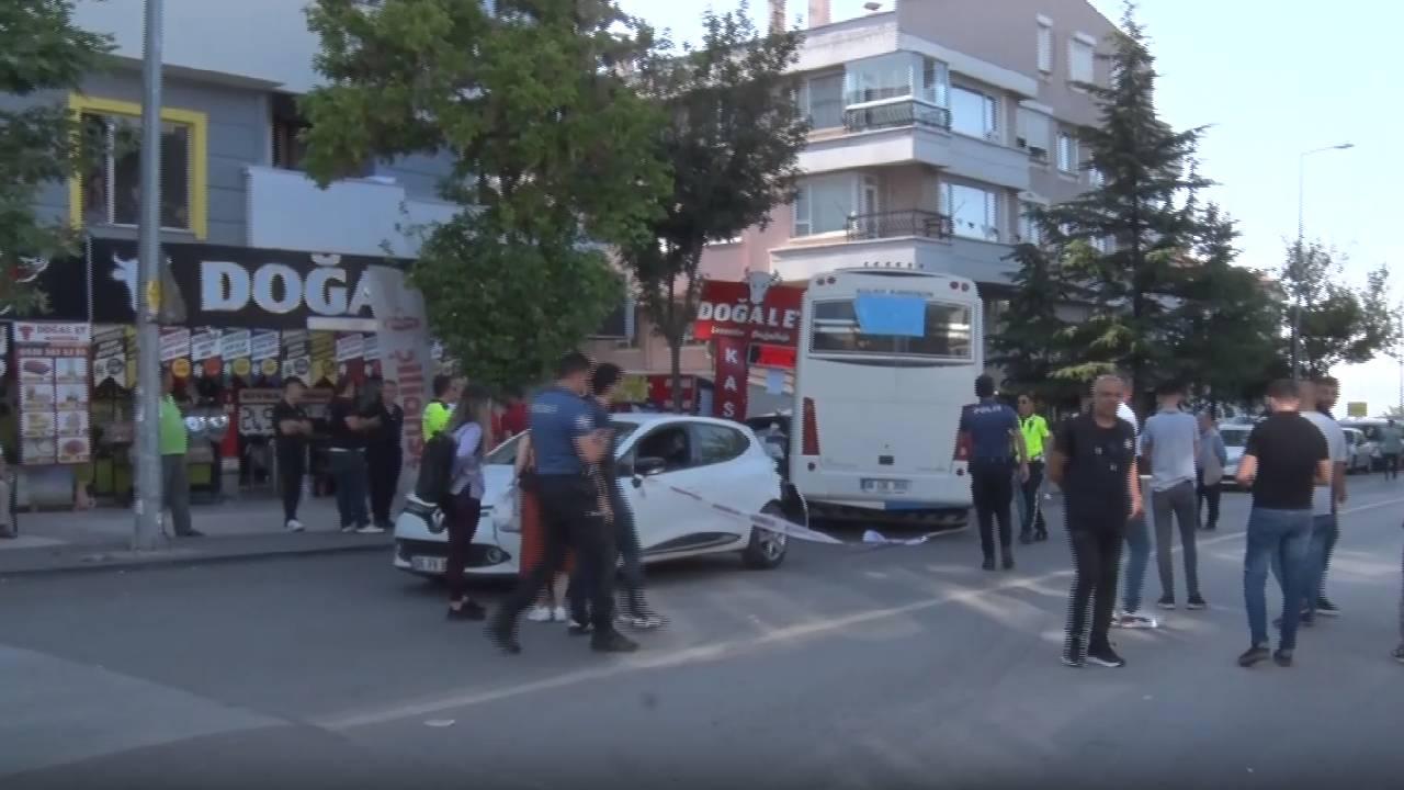 Ankara’da freni boşalan servis aracı 3 otomobile çarptı: 2 yaralı